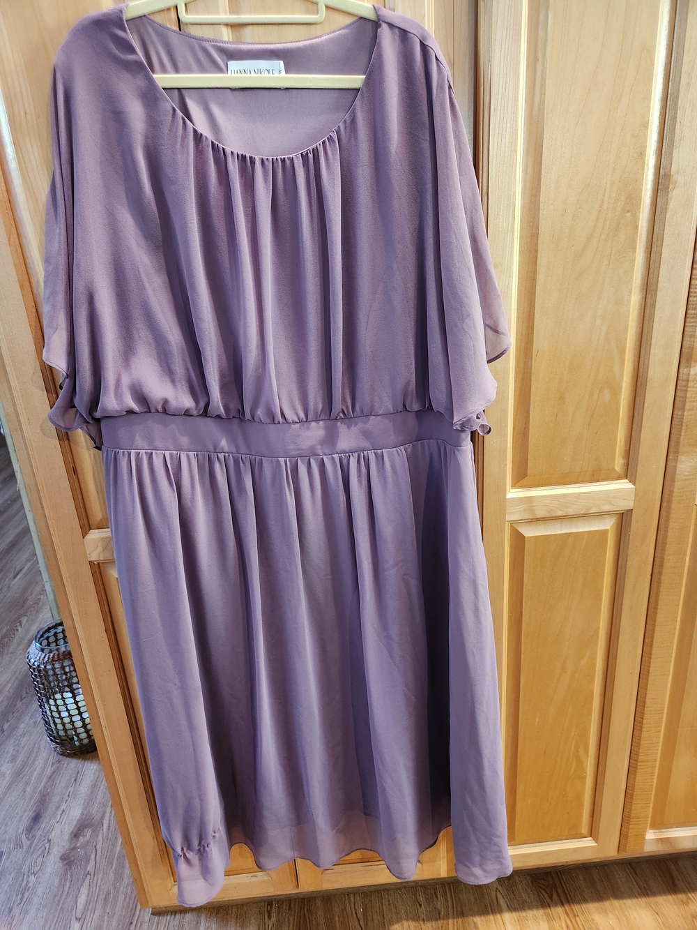 Flowy Lavender Midi Dress with Gathered Waist